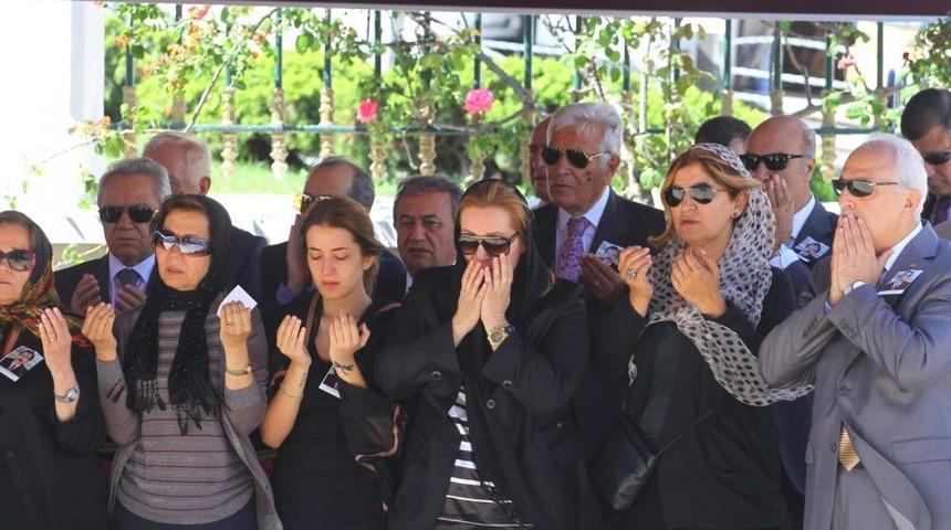 Kozakçıoğlu Son Yolculuğuna Uğurlandı