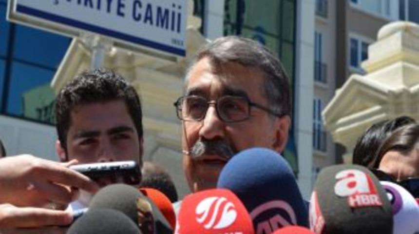 Eski Ve Yeni Siyasetçiler, Kozakçıoğlu’nun Cenazesinde Buluştu