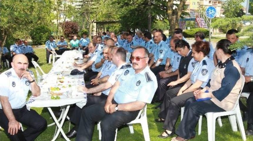 Başkan K&ouml;şker Zabıta Personeliyle Bir Araya Geldi