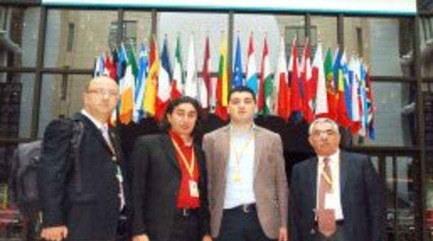 Balıkesirli Gazeteciler Avrupa Zirvesini Yerinde Izledi