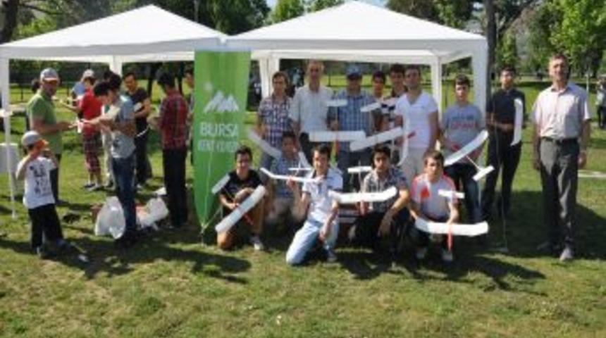 Bursa&rsquo;da Model U&ccedil;ak Şenliği