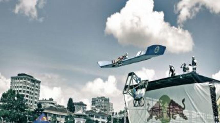 Caddebostan'dan Denize S&uuml;z&uuml;ld&uuml;ler