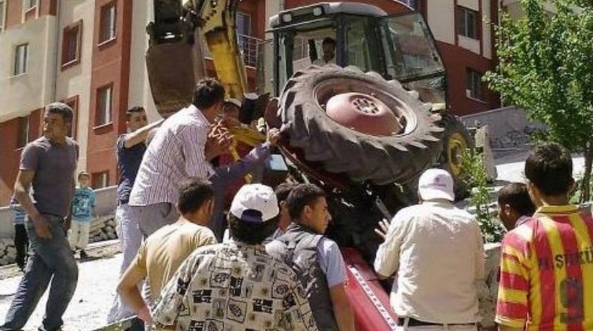 Kızılcahamam'da Trakt&ouml;r Kazası: 1 Yaralı