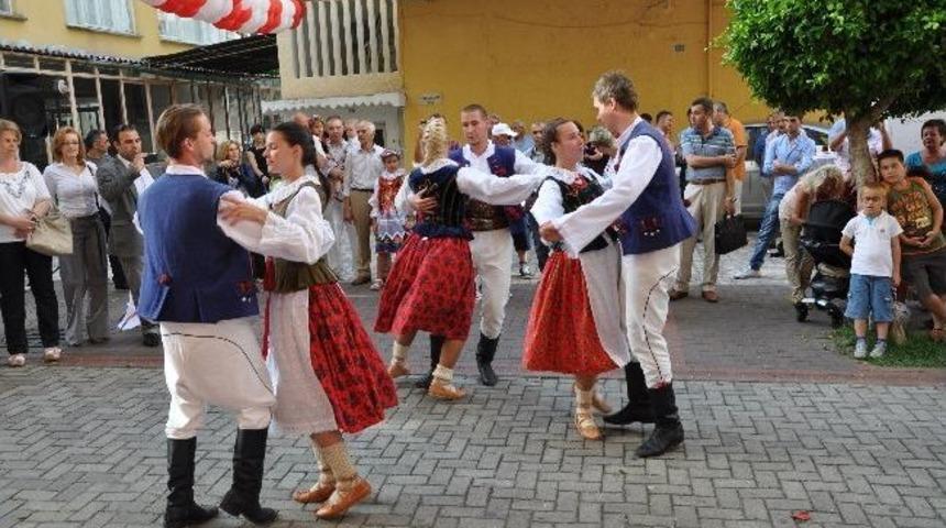 Polonyalılar Yardımlaşma Ve Dayanışma Derneği Yeni Yerine Taşındı