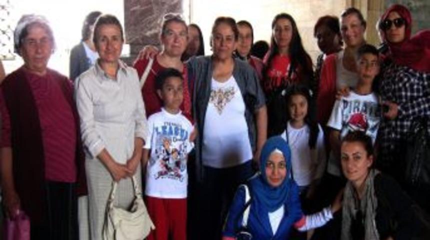 &Ouml;nder Kadınlar Ankara'yı Gezdi