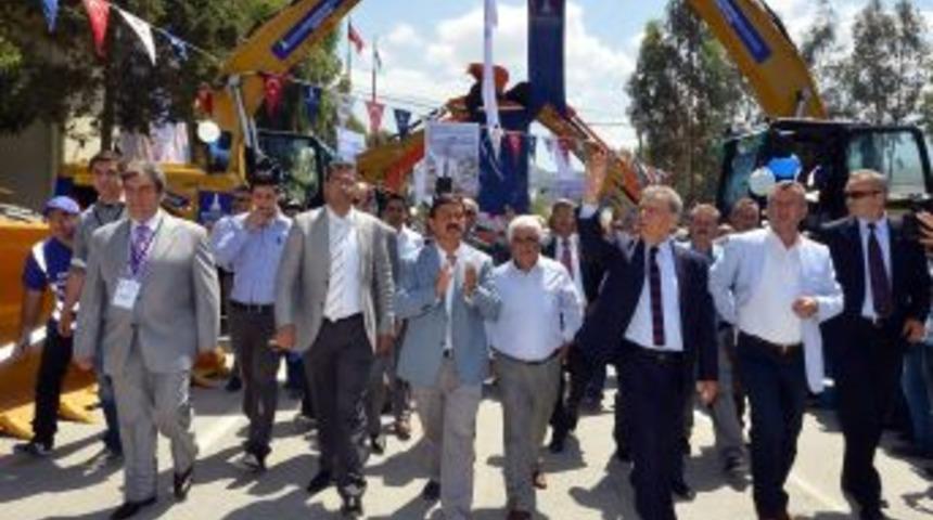 Kocaoğlu, Diyarbakır Eleştirilerine Cevap Verdi: Susuyoruz, Işimize Bakıyoruz