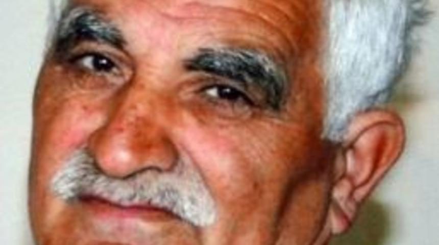 Gen&ccedil; kız, bı&ccedil;akla komşusunu &ouml;ld&uuml;rd&uuml;