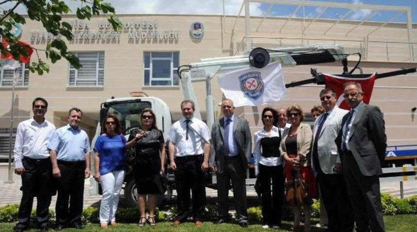 Manisa Belediyesi&rsquo;ne Yeni &Ccedil;ekici Ara&ccedil;