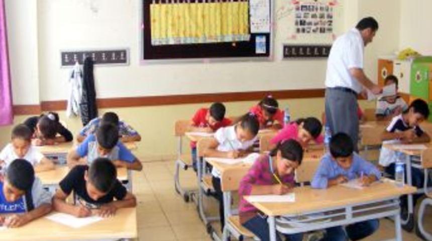 Okudukları Kitaptan Sınava Girdiler