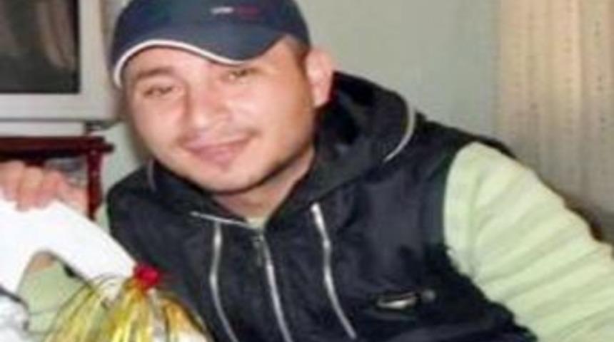 Tarsus'taki Cinayetle Ilgili G&ouml;zaltındaki 8 Kişiden 5'i Tutuklandı