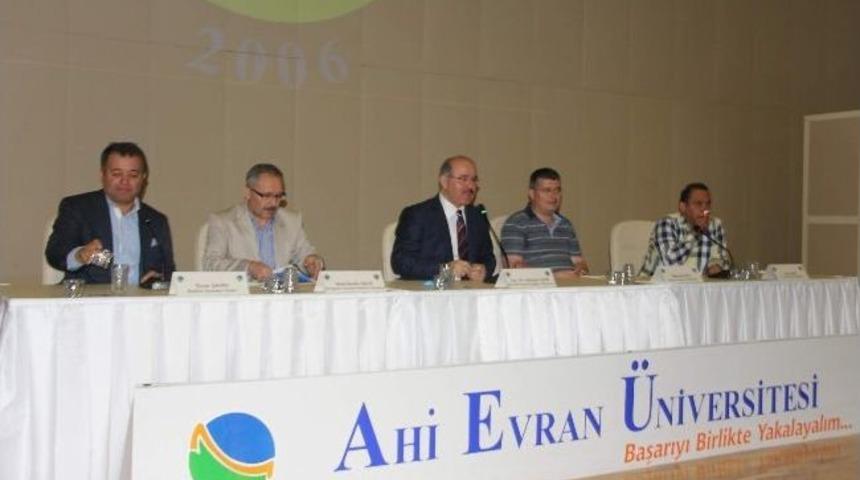 Ak Parti&rsquo;li &Ccedil;elik, Ahi Evran &Uuml;niversitesi&rsquo;nde S&ouml;yleşiye Katıldı