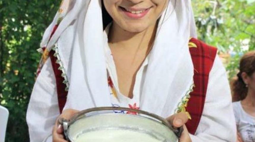 En G&uuml;zel Yoğurdu Mayaladı, Altını Kaptı