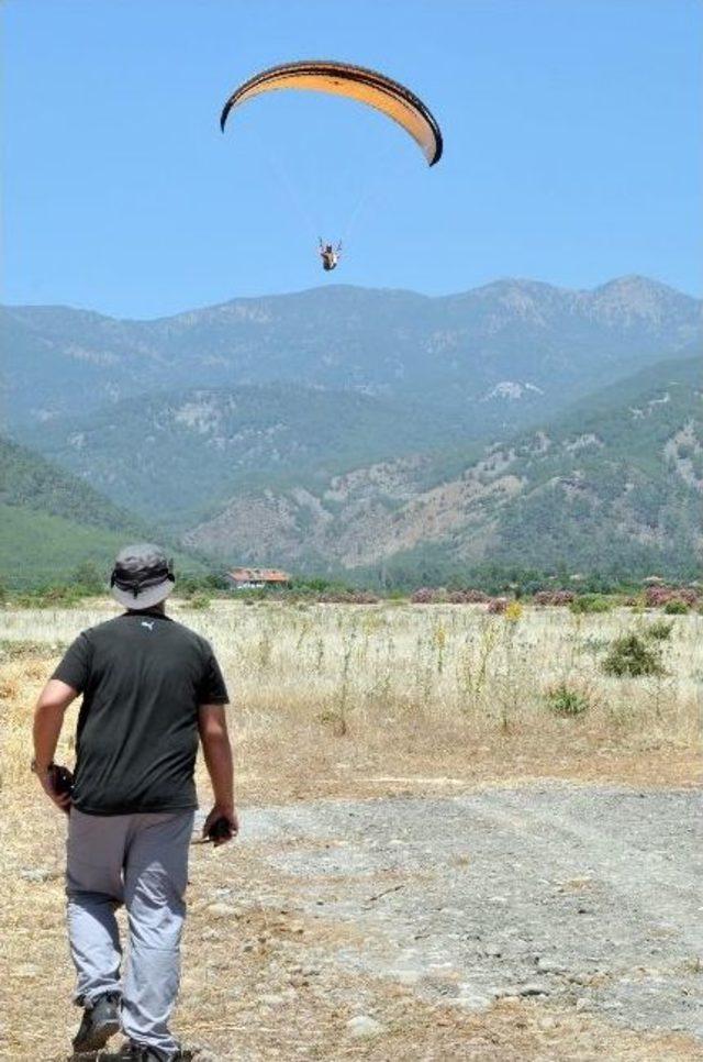 K&ouml;yceğiz de Yama&ccedil; Paraş&uuml;t&uuml; Festivali 2