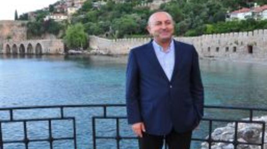 &Ccedil;avuşoğlu: M&uuml;sl&uuml;man Olmayan &Uuml;lkelerde Alkole Daha Katı Kural Ve Kısıtlamalar Var