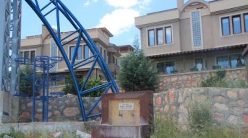 Varlık i&ccedil;inde yokluk