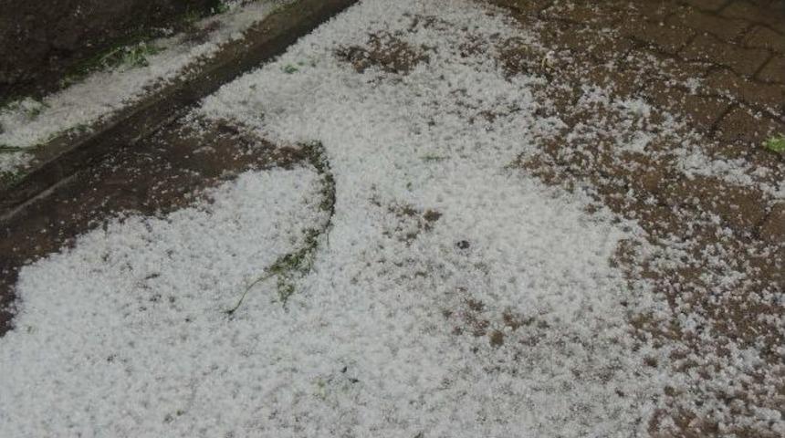 Eleşkirt&rsquo;te Dolu