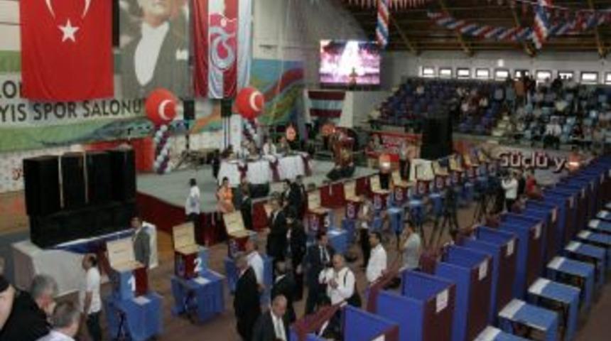 Trabzonspor, Olağan&uuml;st&uuml; Genel Kurulunu Yapıyor