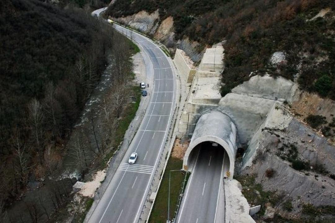Devlet Bursa&rsquo;da Son 10 Yılda Ulaşım Projeleri İ&ccedil;in Yaklaşık 2.5 Milyar Tl Harcadı