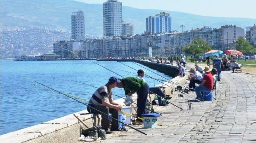 İzmir'de Sıcak Hava Manzaraları