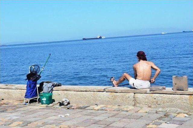 İzmir'de Sıcak Hava Manzaraları