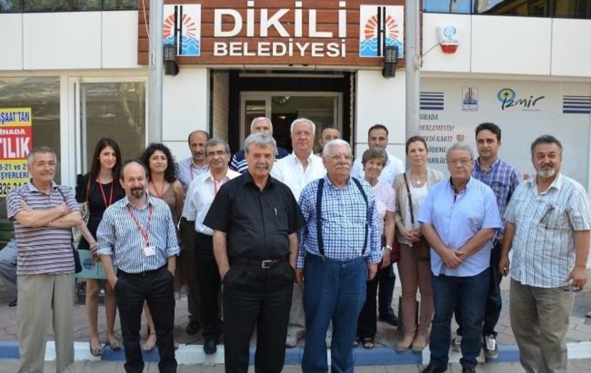 T&uuml;rkiye Kent Konseyleri Platformu Y&uuml;r&uuml;tme Kurulu Dikili&rsquo;de Toplandı