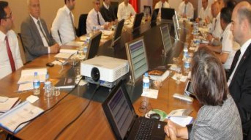 Halı Sekt&ouml;r&uuml; G&uuml;&ccedil; Birliği Yaptı,2023 Hedefini 5,5 Milyar Dolar Olarak Belirledi