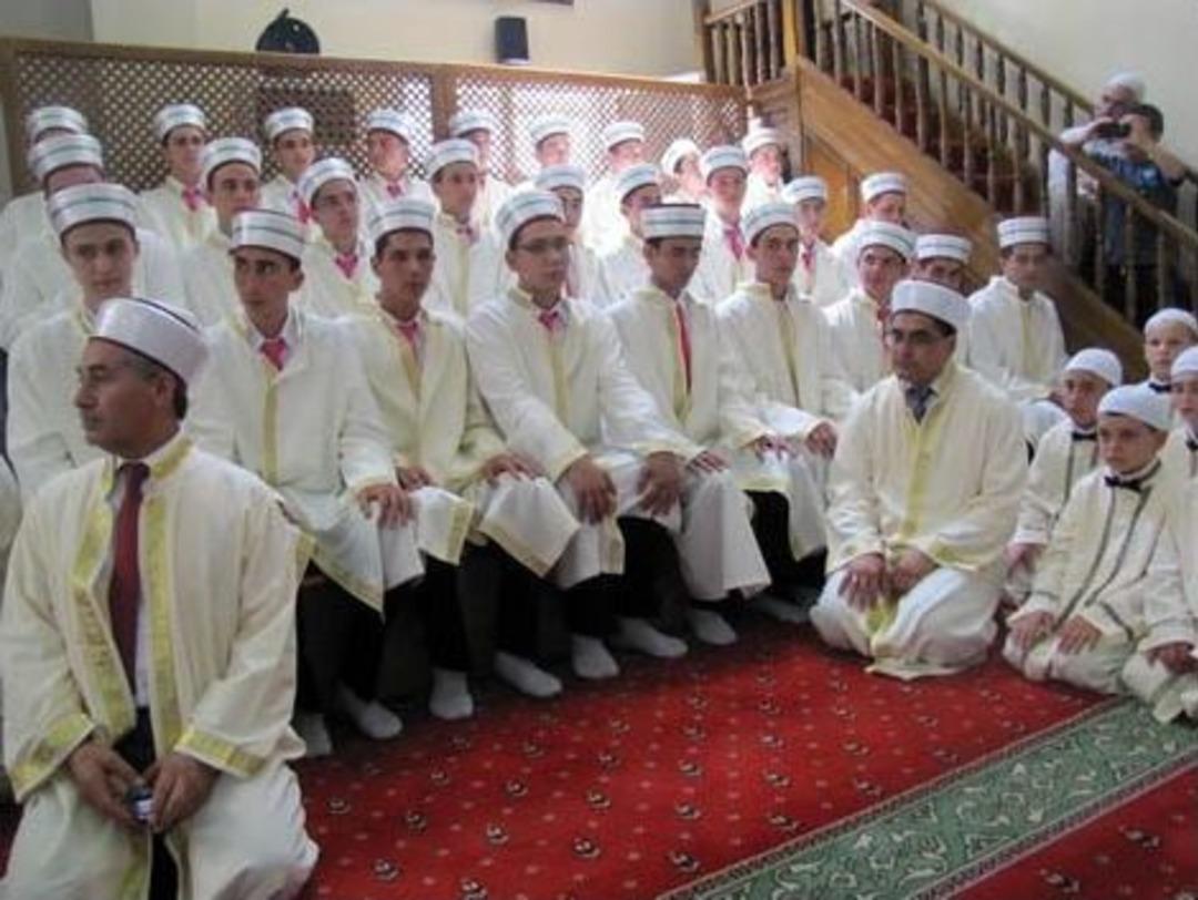 Arın&ccedil;, Hilaliye Kur'an Kursu'nda Eğitim Alan 56 Hafızın Icazet T&ouml;renine Katıldı