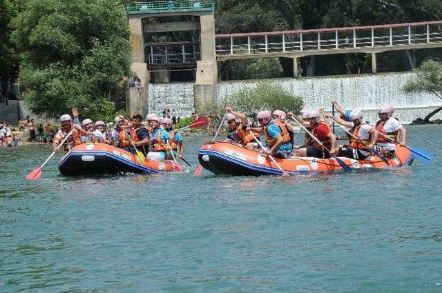 Tarsus’ta Rafting Şenliği Sona Erdi