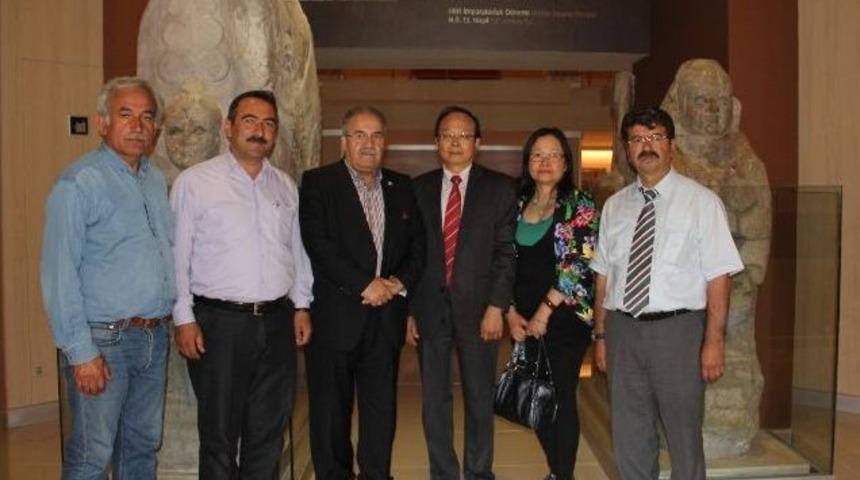 Tayvan B&uuml;y&uuml;kel&ccedil;isinden Hititlerin Tarihine Yolculuk