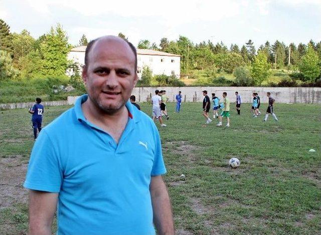 Sapanca Akademispor &Ccedil;alışmalarına Devam Ediyor 1