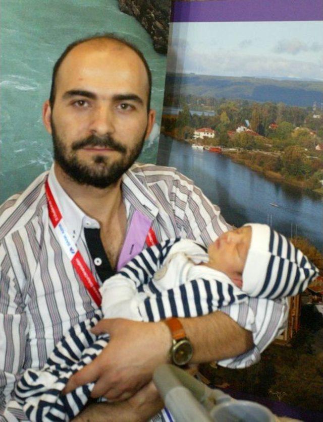 K&uuml;lt&uuml;r Ş&ouml;leni&rsquo;nin En Gen&ccedil; Ziyaret&ccedil;isi 13 G&uuml;nl&uuml;k Ahmet Bera Oldu 2