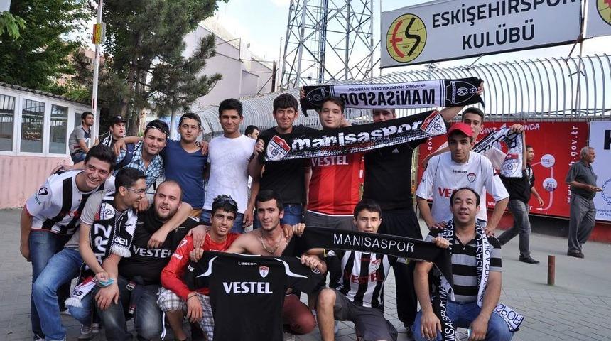 Manisa Ve Konyaspor Taraftarları S&uuml;per Lig&rsquo;in Son Bileti I&ccedil;in Eskişehir&rsquo;de