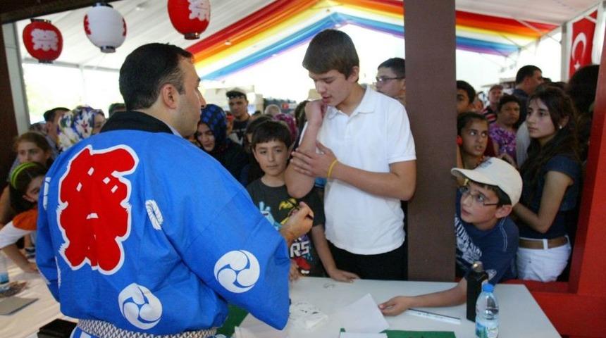 Japonya Standına B&uuml;y&uuml;k Ilgi