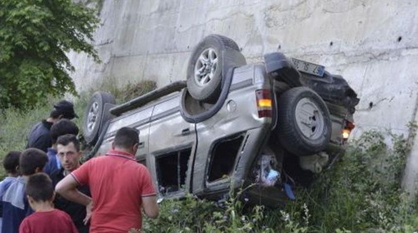 Alaplı&rsquo;da 2 Ayrı Kazada 8 Kişi Yaralandı