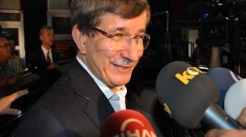 Davutoğlu: Konyaspor&rsquo;u Tebrik Ediyorum