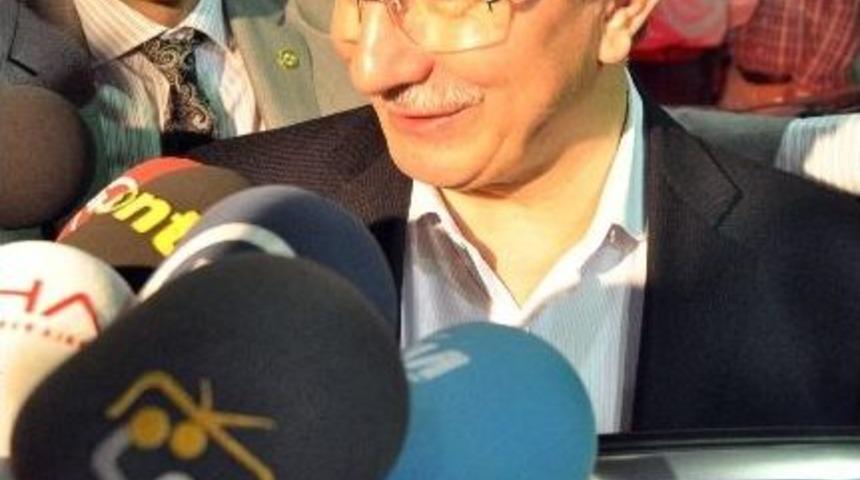 Bakan Davutoğlu Torku Konyaspor'u Tebrik Etti