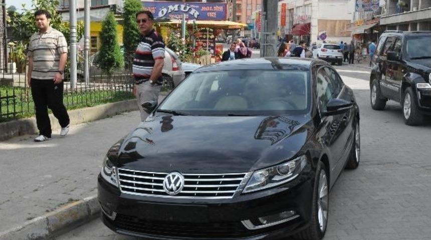 Başkan Albayrak&rsquo;a Sky Tower&rsquo;dan Makam Aracı Bağışı