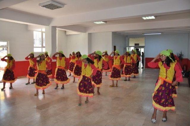 İlle De Roman Olsun Projesi B&uuml;y&uuml;ledi 3