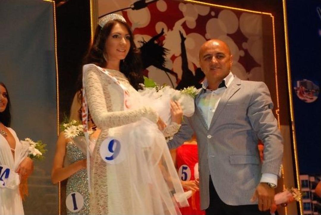 Ruslar Miss Apollon G&uuml;zellik Yarışmasına Damga Vurdu