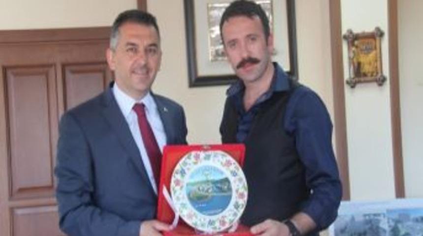 Topal Osman&rsquo;dan Başkan Melikoğlu&rsquo;na Ziyaret