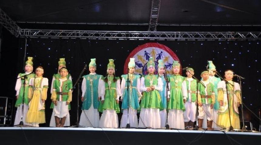 Gaziantep Kolej Vakfı'nda 11. Uluslararası Halkoyunları Festivali Başlıyor