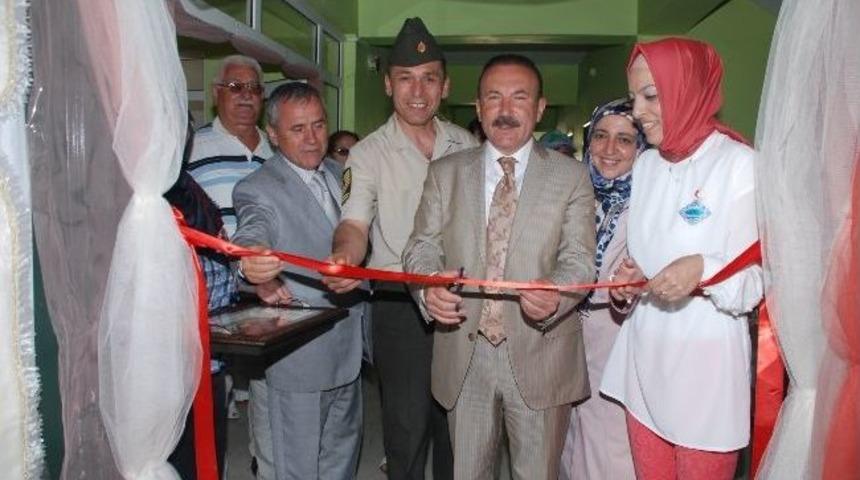 İzmek Sergileri G&ouml;z Kamaştırıyor