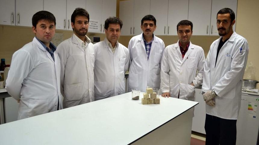 Bilim Adamları Odunun Suyunu &Ccedil;ıkardı