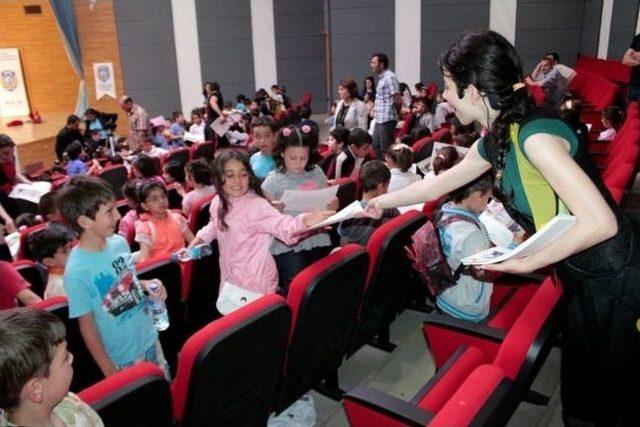 Trafik Kurallarını Şarkılar Eşliğinde &Ouml;ğrendiler 2