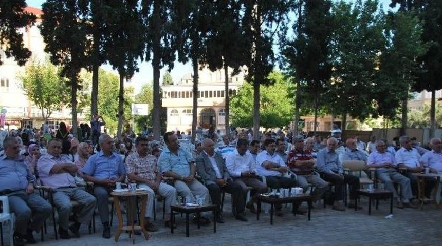 İmam Hatip Lisesi Mezunları Pilav G&uuml;n&uuml;nde Bir Araya Geldi