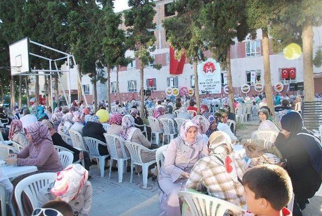 İmam Hatip Lisesi Mezunları Pilav Gününde Bir Araya Geldi