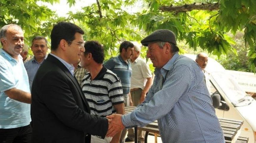 Başkan T&uuml;t&uuml;nc&uuml; Kızıllı K&ouml;y&uuml;&rsquo;n&uuml; Ziyaret Etti