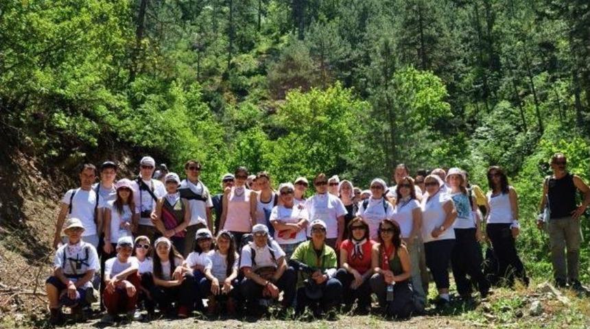 Dağcılar L&ouml;semili &Ccedil;ocuklar İ&ccedil;in Y&uuml;r&uuml;d&uuml;