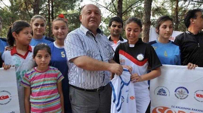 &ldquo;gen&ccedil;ler Sporla Buluşuyor&rdquo; Projesi