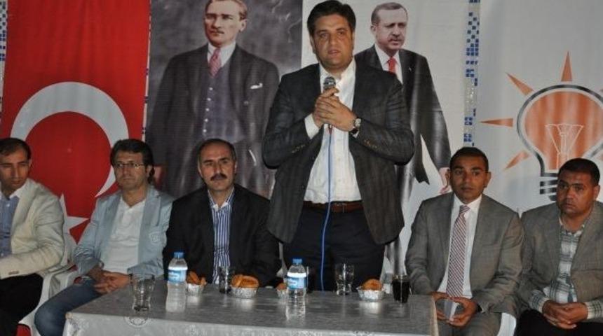 Ak Parti Merkez İl&ccedil;e Mahalle Meclisi Toplantıları S&uuml;rd&uuml;r&uuml;yor